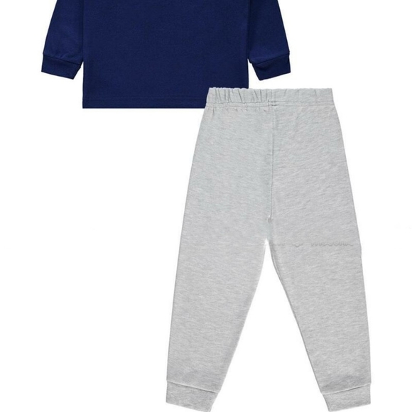 Clothes - Picture 2 of 2